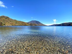 千手が浜から見た中禅寺湖